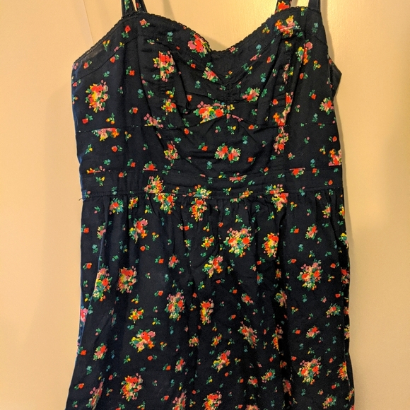 American Eagle floral print sun dress. - Picture 1 of 4